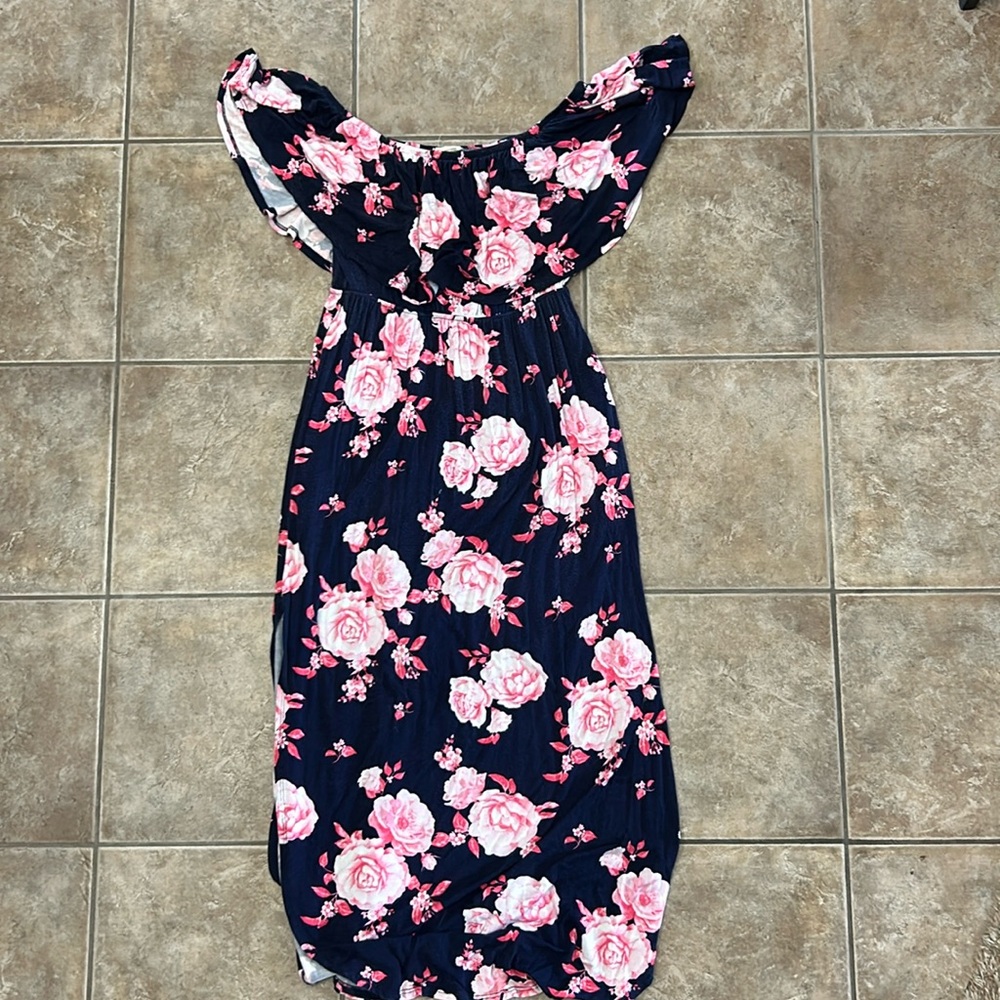 Sweet Lovely by Jen Navy with Pink Floral Curved Hem Full Length Size M